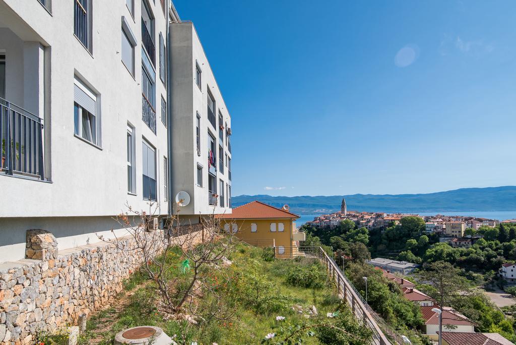 Apartman Leona Appartamento Vrbnik Esterno foto