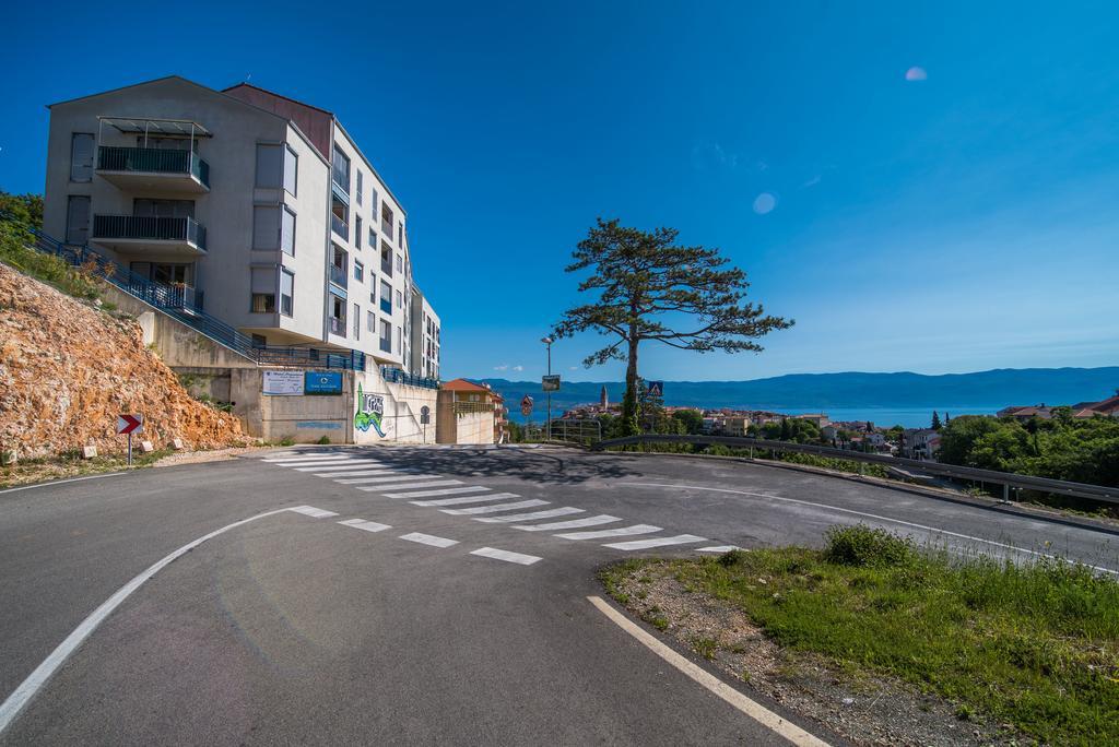 Apartman Leona Appartamento Vrbnik Esterno foto